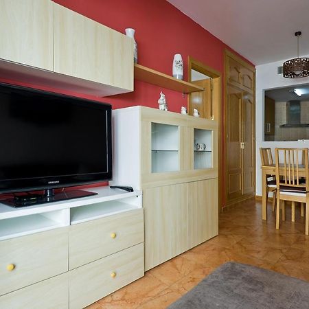 Relaxing Beach Apartment In Fuengirola Parking Buitenkant foto