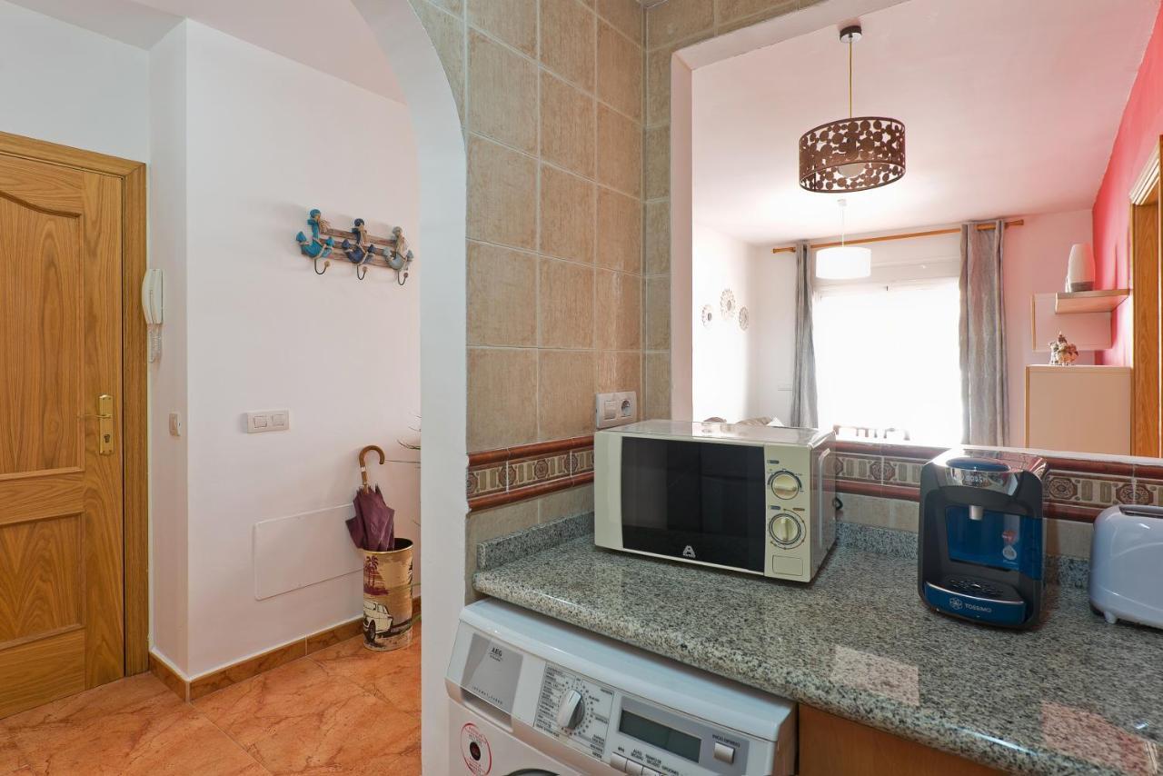 Relaxing Beach Apartment In Fuengirola Parking Buitenkant foto